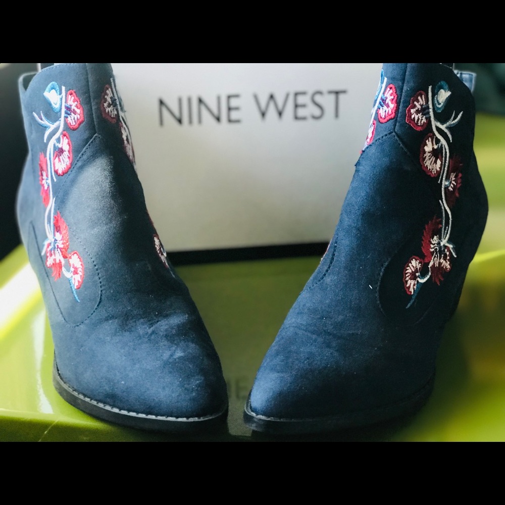 Nine West blue suede booties